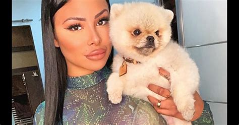 hermes le chien de maeva|Maeva Ghennam : À bout, son nouveau chien lui fait vivre un enfer.